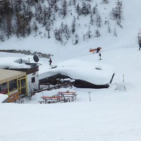 Huettenzeit Almhuette 別荘