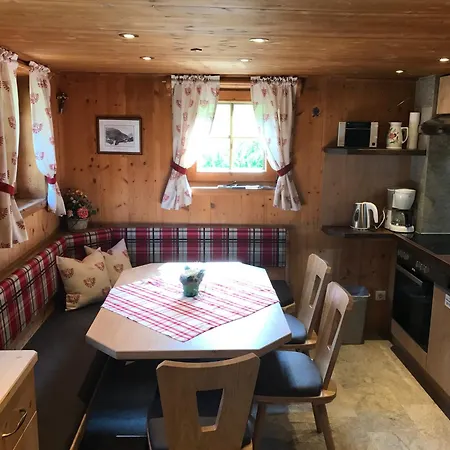 Ferienhaus Hüttenzeit Almhütte