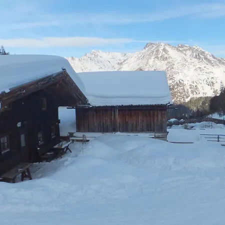 Ferienhaus Hüttenzeit Almhütte
