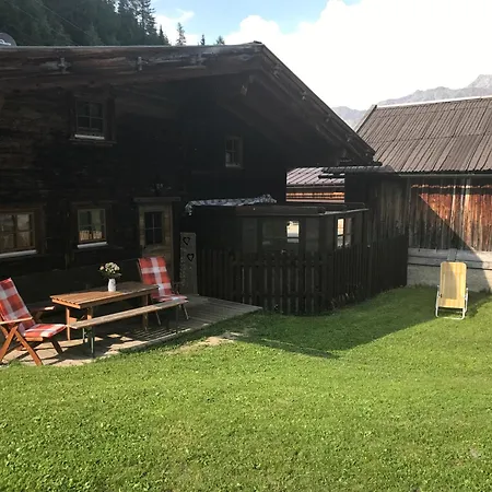 Hüttenzeit Almhütte Сasa de vacaciones
